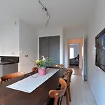 Appartement De Luxe En Hyper-Centre Avec 3 Chambres, Balcon, Parking, Proche Musee Unterlinden - Fr-1-744-37